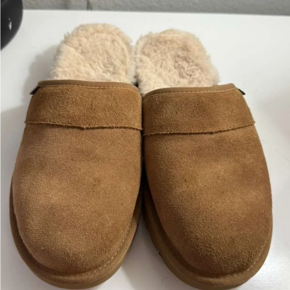 UGG Tan Suede Leisure Outdoor Slide men size 8